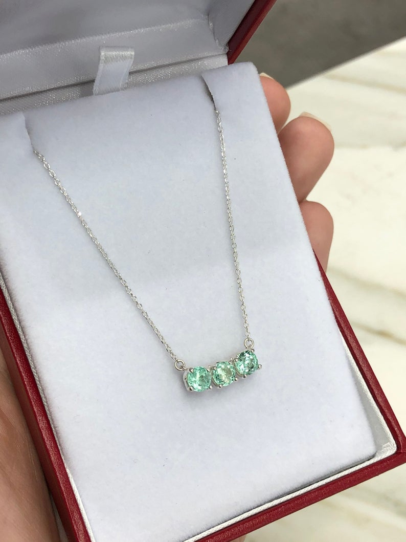 1.65tcw 3 Stone Round Emerald Silver Prong Stationary Necklace Gift