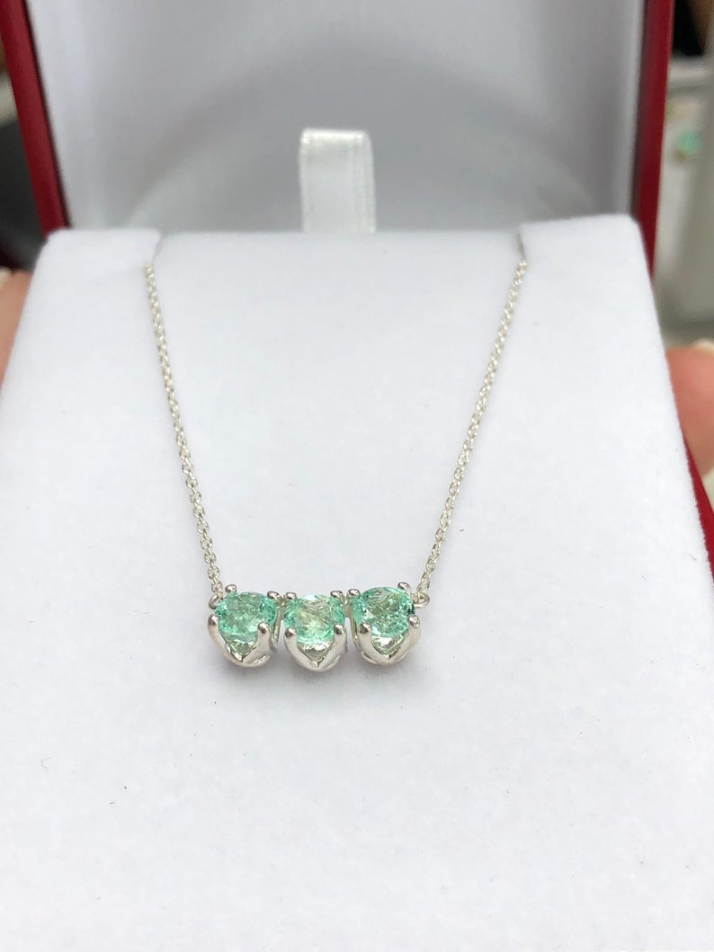 3 Stone 1.65tcw Round Cut Emerald Silver Prong Stationary Necklace Gift