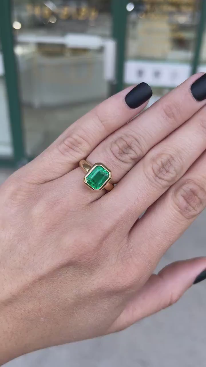 Certified 3.92cts Bezel Set AAA Minor Oil Colombian Emerald-Emerald Cut Solitaire 18K Gold Ring