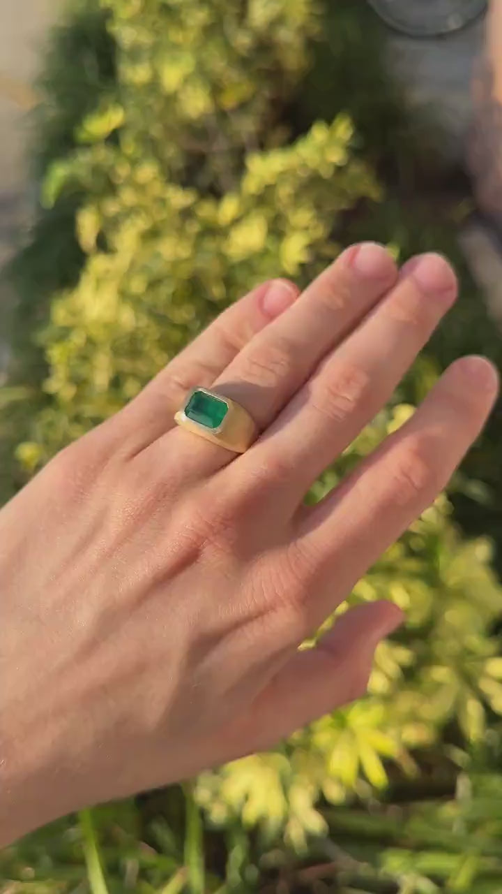 3.54ct 18K Large Dark Vivid Green Emerald Solitaire Men's Gold Satin Finish Gypsy Ring