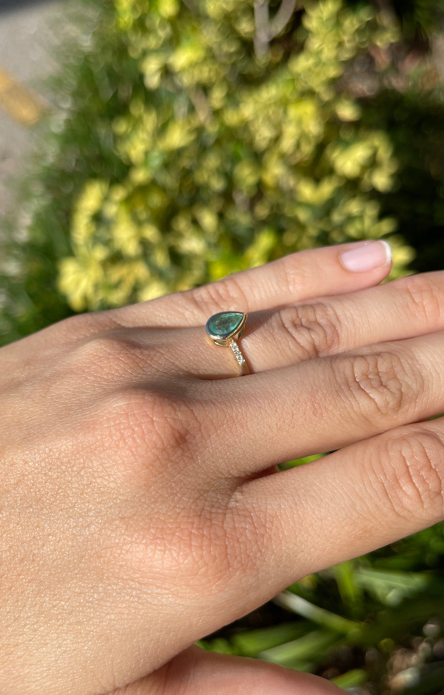Chic and Sophisticated: Bezel Set 1.06tcw Colombian Emerald Pear & Diamond Ring in 14K Gold