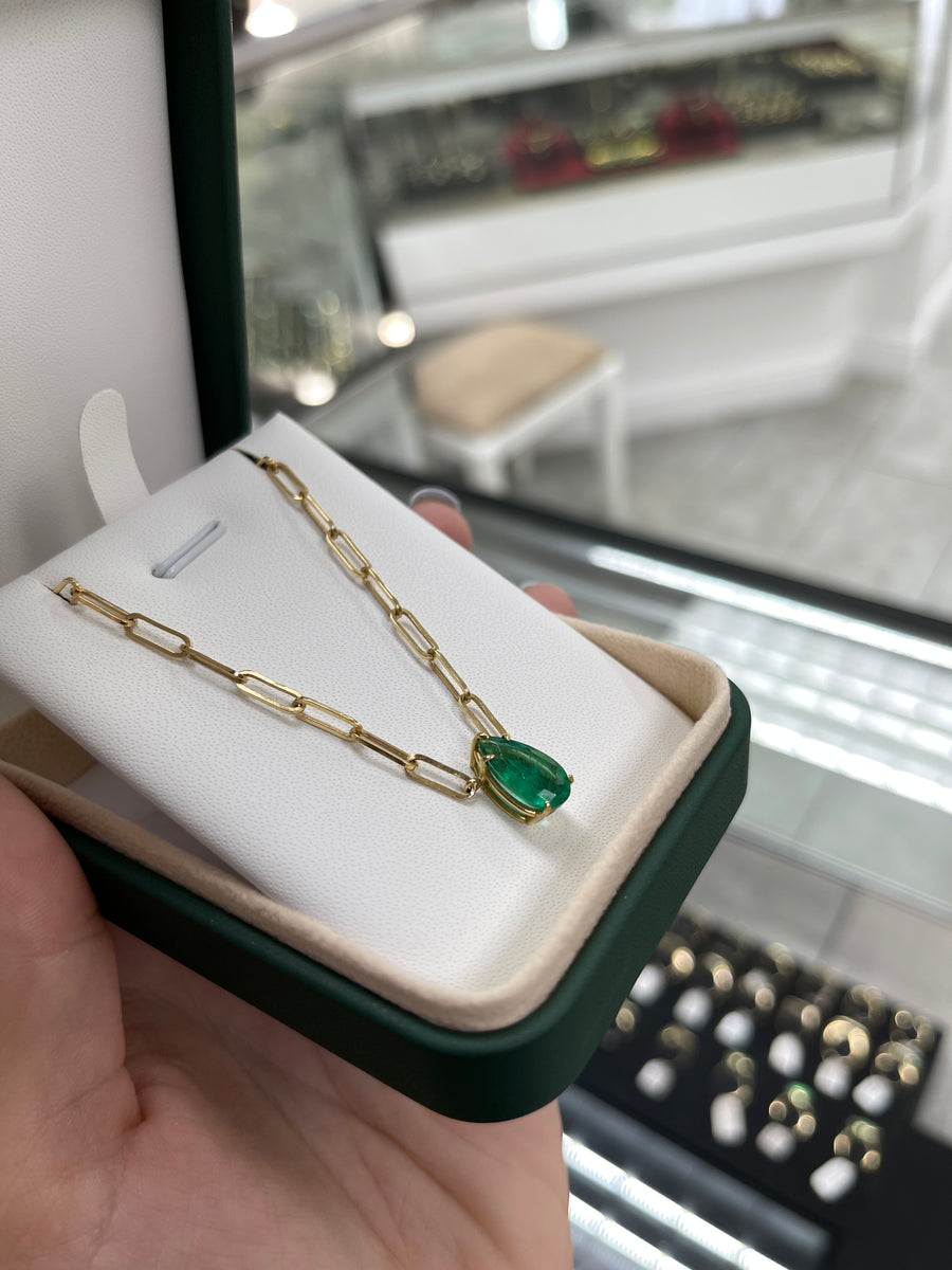 2.73cts 14K Fine Quality Emerald Solitaire Gold Necklace