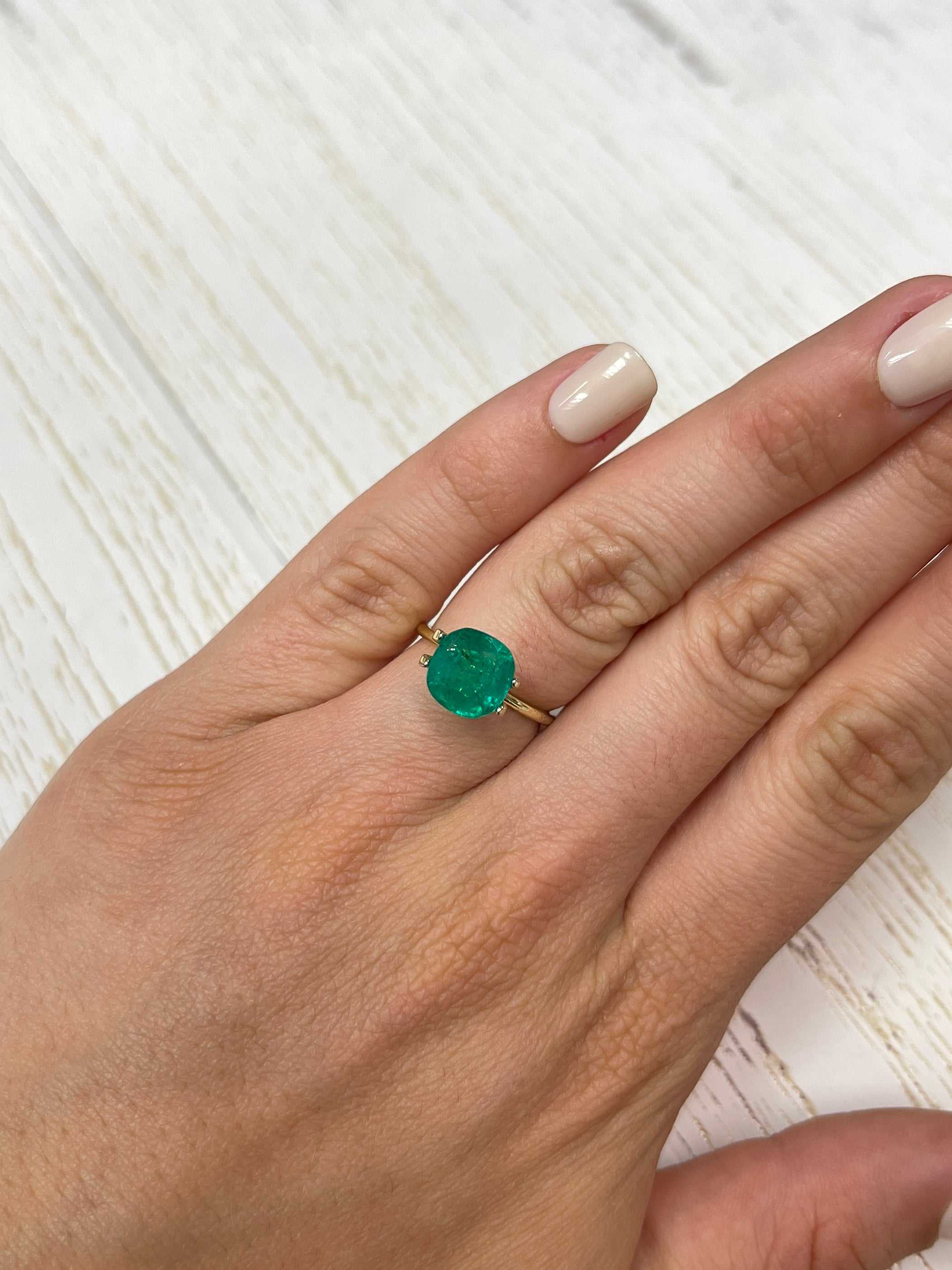 3.27 Carat Minor Oil 9x9 Vivid Muzo Green Natural Loose Colombian Emer