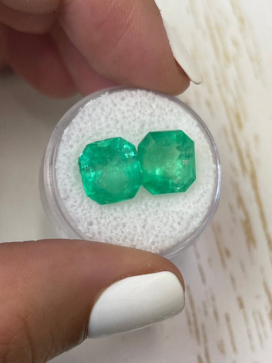 10.02 Carats of Loose Colombian Emeralds in Asscher Cut - Matched Pair