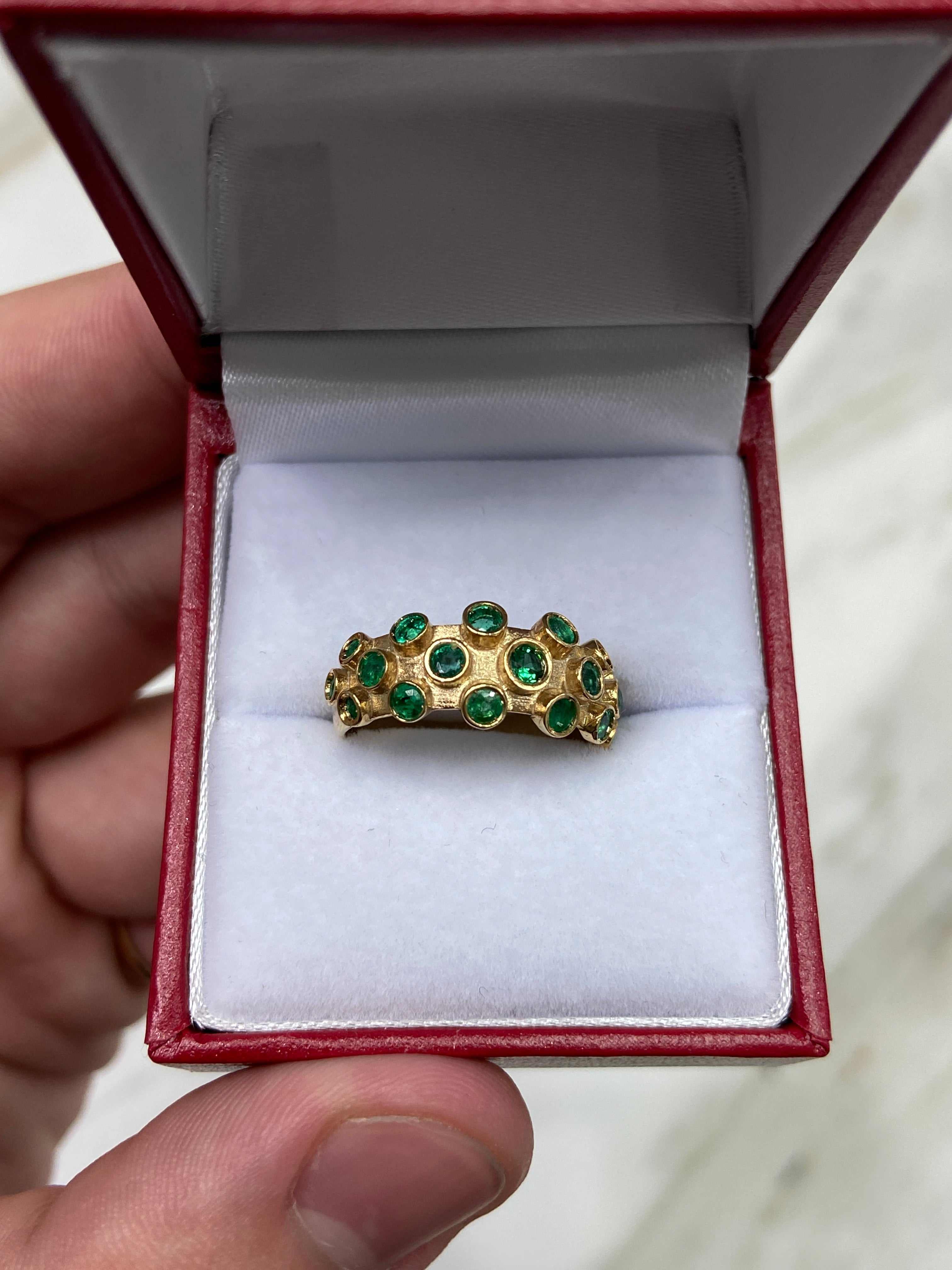 1.90tcw Cluster Round Emerald Bezel Band Ring Solid 14K