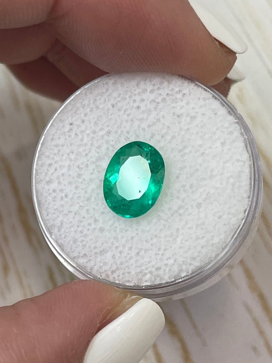 Colombian Emerald - 1.88 Carat Oval Cut in Exquisite Apple Green