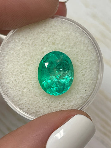 Oval-Cut Colombian Emerald - 4.31 Carat, Stunning Bluish Green Hue