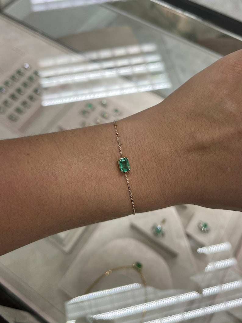 Emerald Claw Prong Solitaire Bracelet
