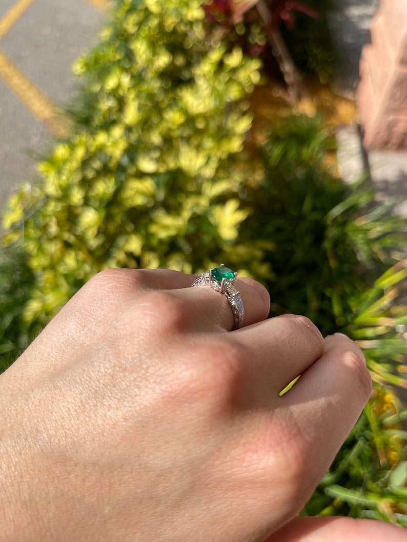 1.17tcw 14K Emerald Five Stone Natural Oval Cut & Diamond