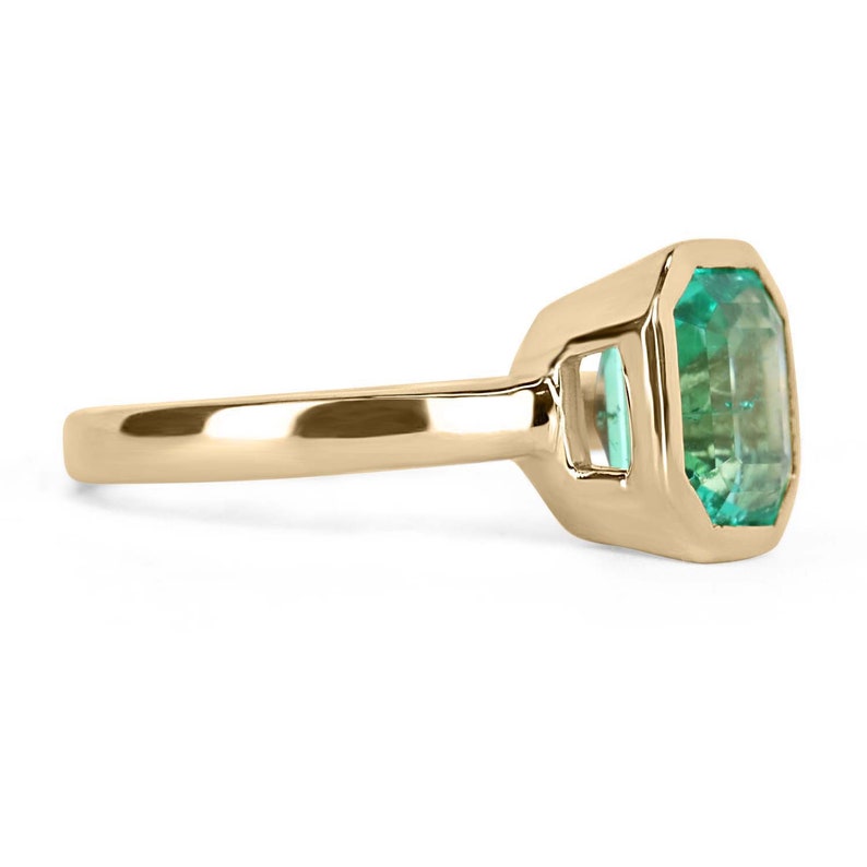 18K Colombian Emerald Bezel Set Solitaire Transparent Ring