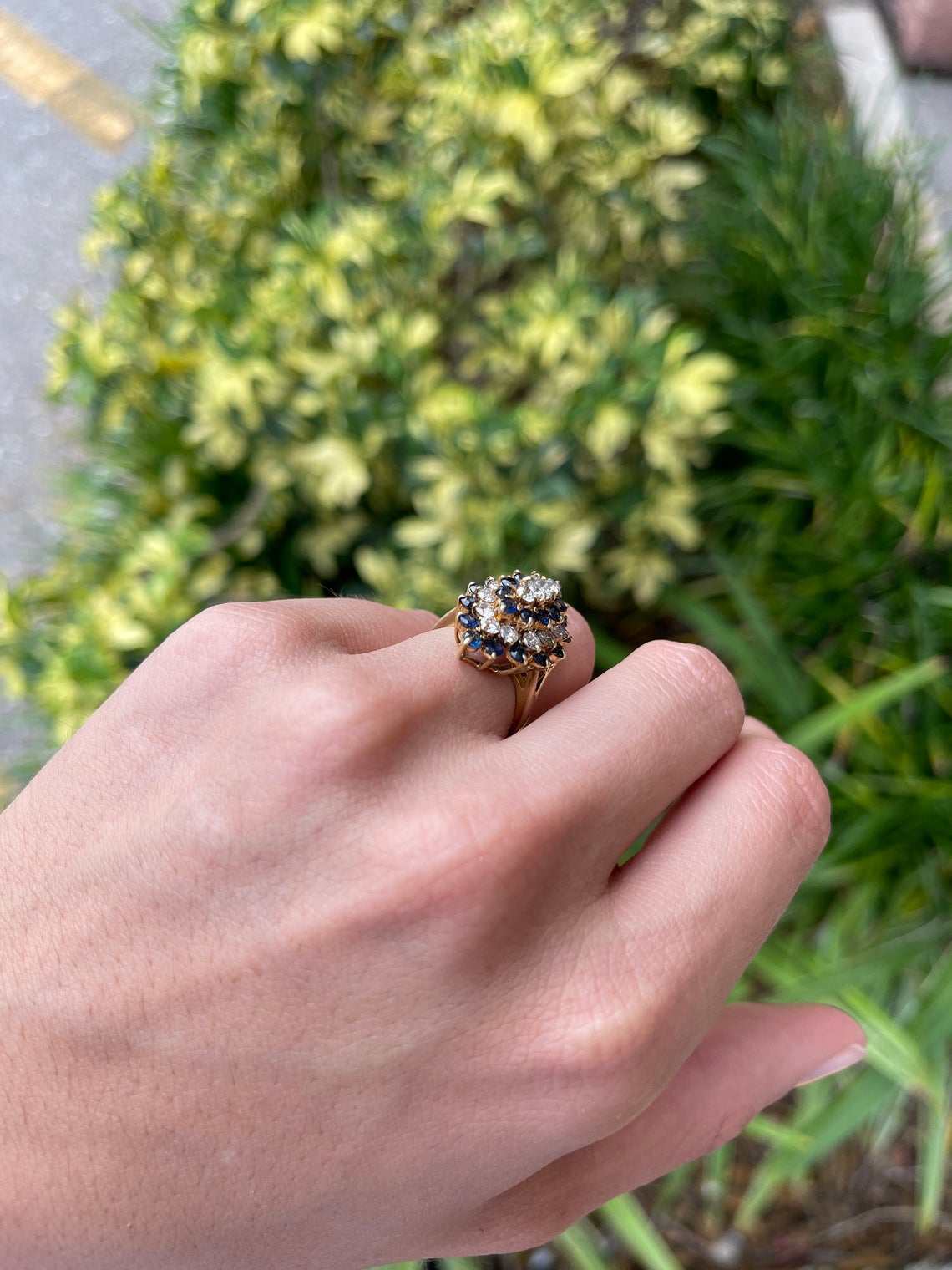 3.0tcw Blue Round Sapphire & Diamond Vintage Cluster Statement Ring