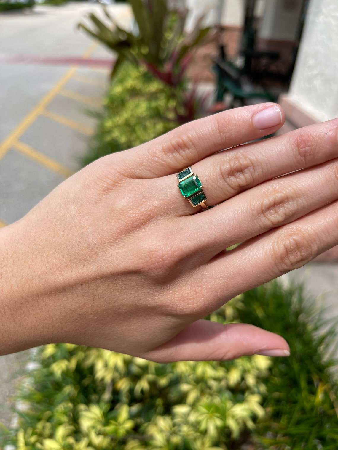 2.65tcw Dark Rich Green Emerald and Emerald Accent Gold Prong & Bezel Ring 14K