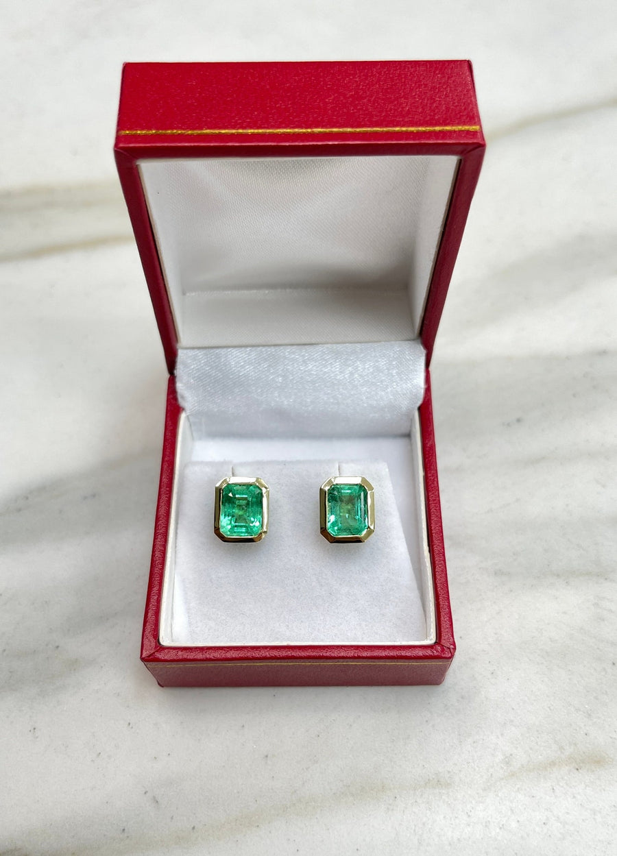 18K Yellow Gold Statement Rich Green Natural Emerald Bezel Stud Earrings Gold 3.70tcw