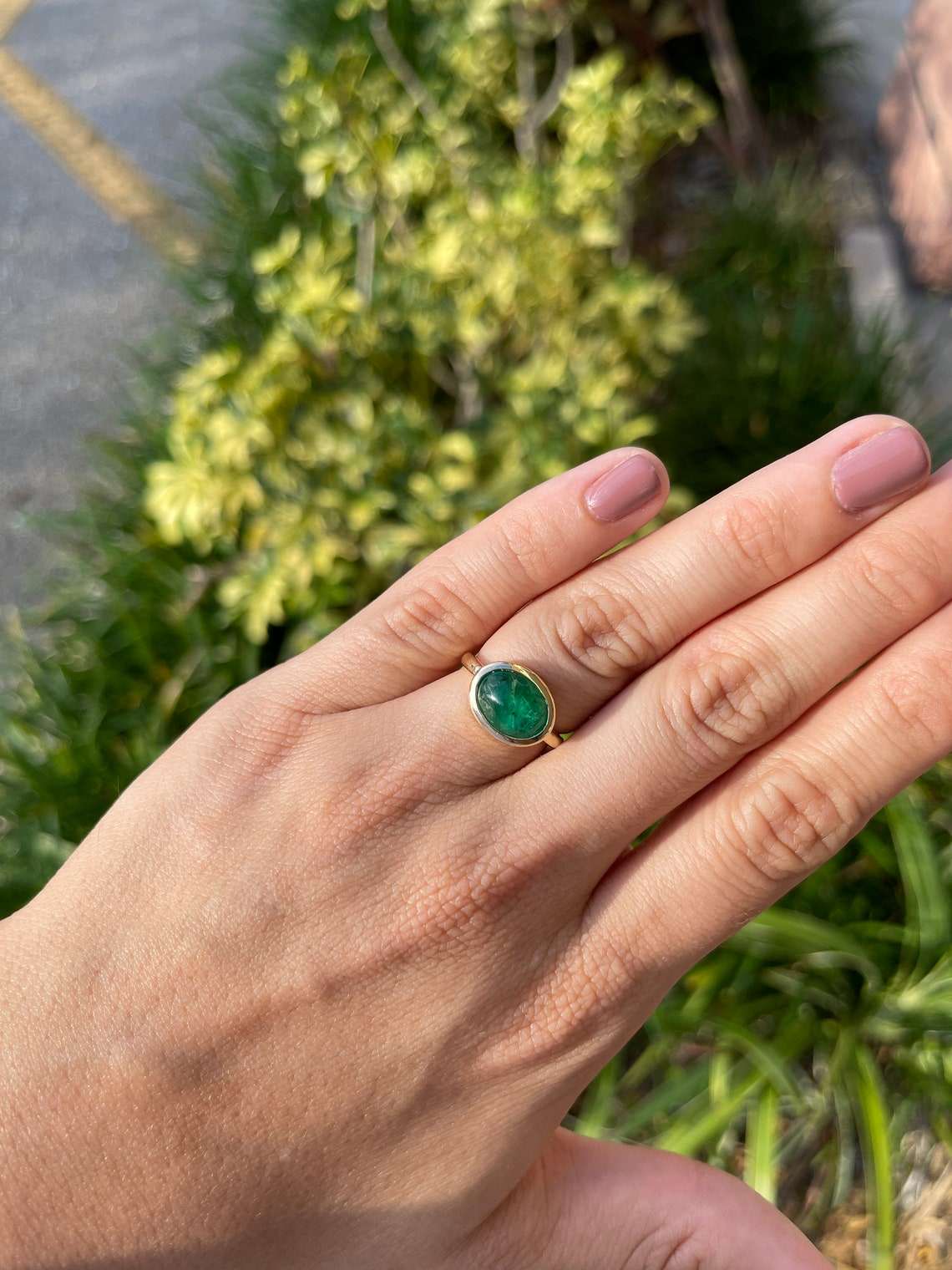 4.28cts Natural Emerald Cabochon Solitaire Ring 14K