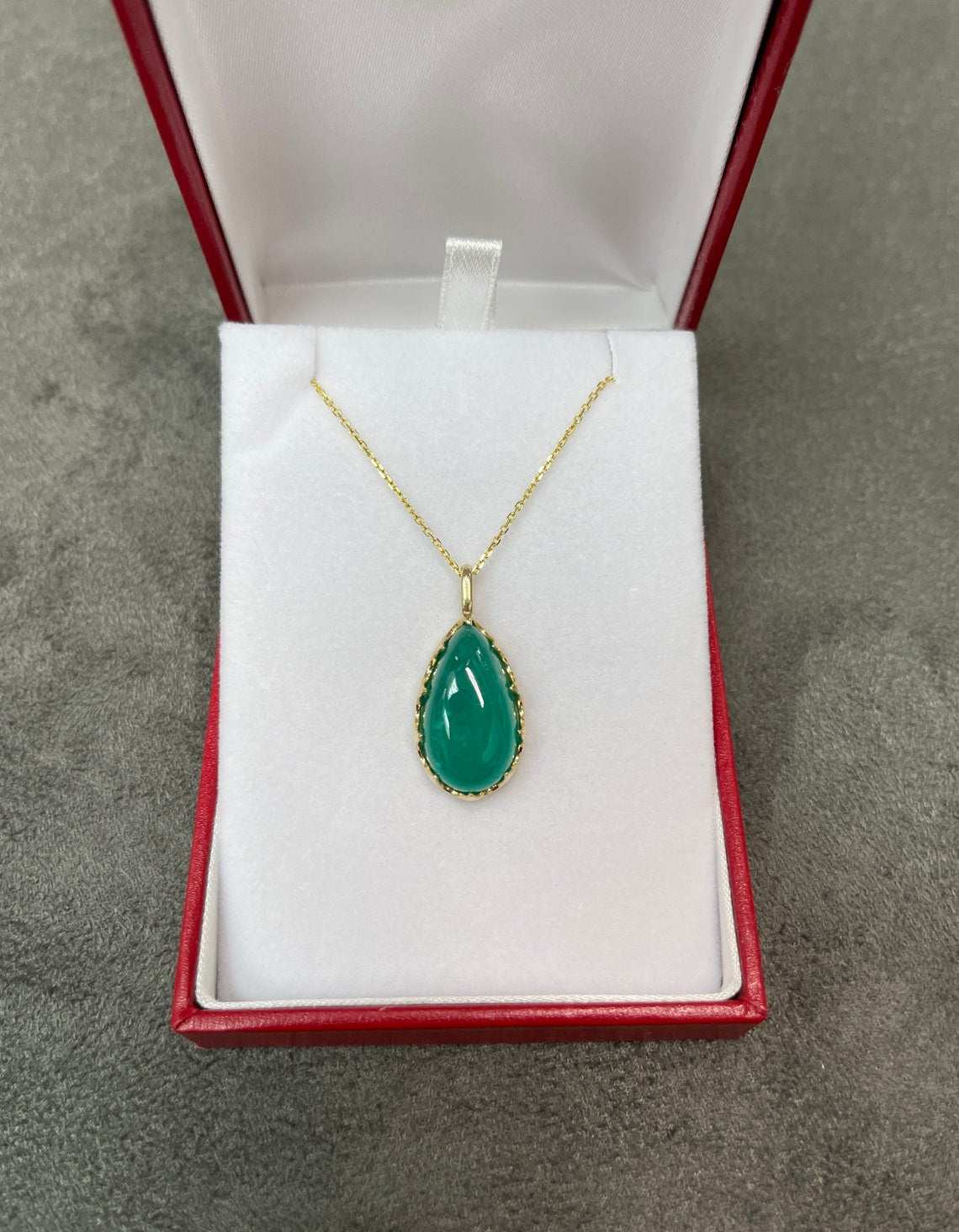 16.57 Carat Large Pear Cut Colombian Emerald Cabochon Necklace