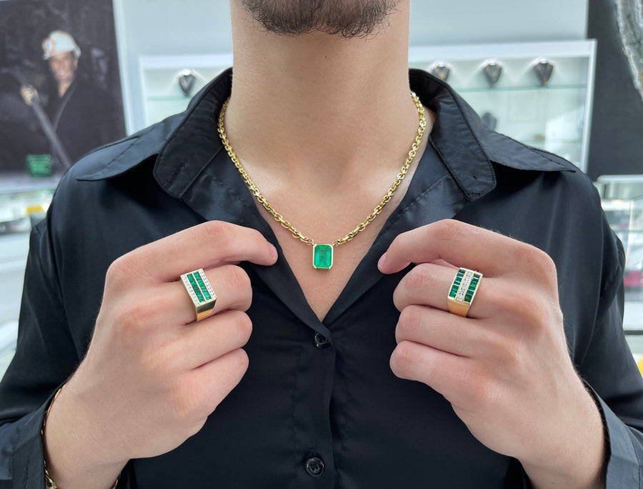 Colombian Emerald Bezel Set Unisex Solitaire Necklace 14K