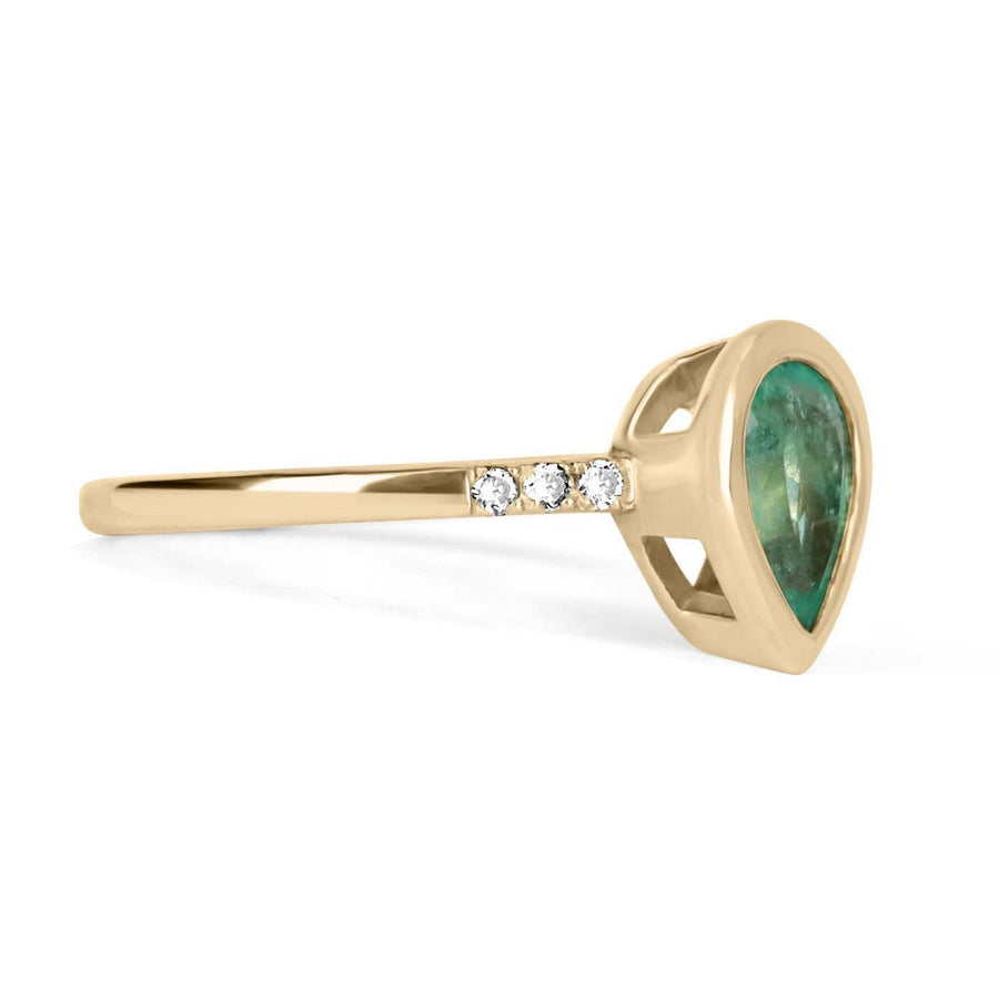 Dazzling Elegance: 1.06tcw Bezel Set Colombian Emerald Pear & Diamond Ring - 14K Gold Brilliance