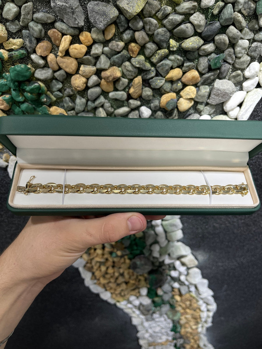 Emerald 9.0 mm on Box Figure 8 Solid 14K Yellow Gold Bracelet