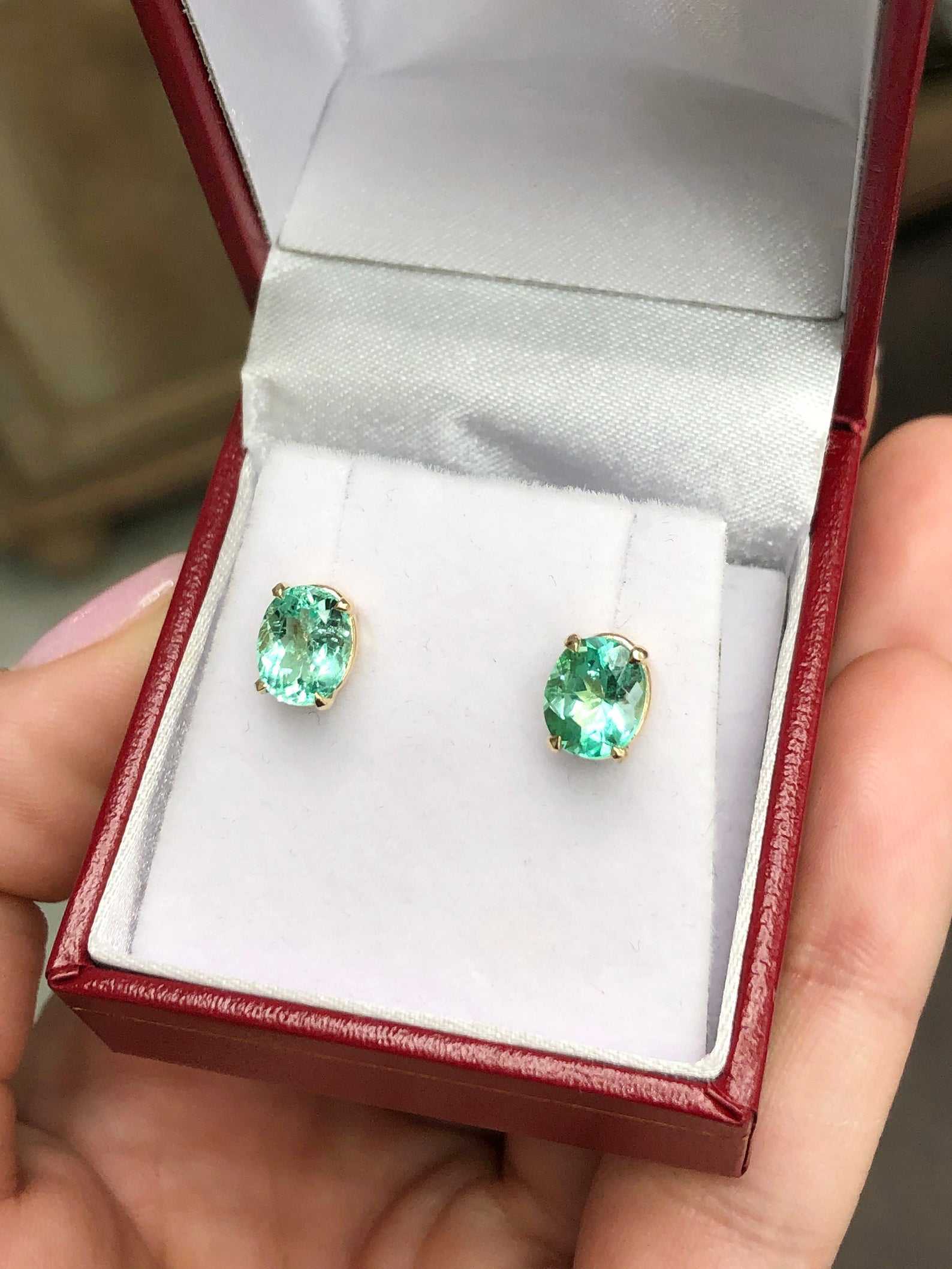 Transparent Colombian Emerald Oval Classic Stud 2.0tcw