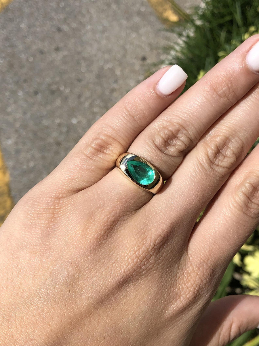 Emerald East To West Solitaire Ring 14K