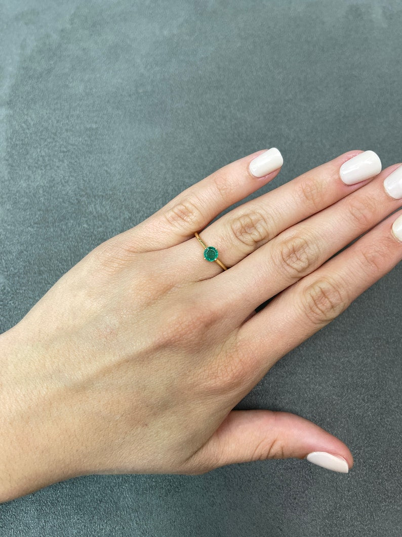 0.30pts 14K Natural Emerald Round Cut Solitaire Gold Engagement