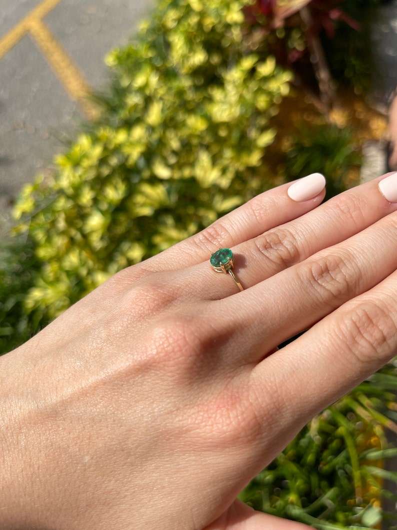 0.94cts 14K Emerald Oval Prong Petite Solitaire Ring