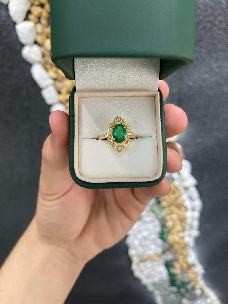 2.02 carat Natural Emerald Oval Cut Diamond Accent Vintage Style Gold Ring 18K yellow gold