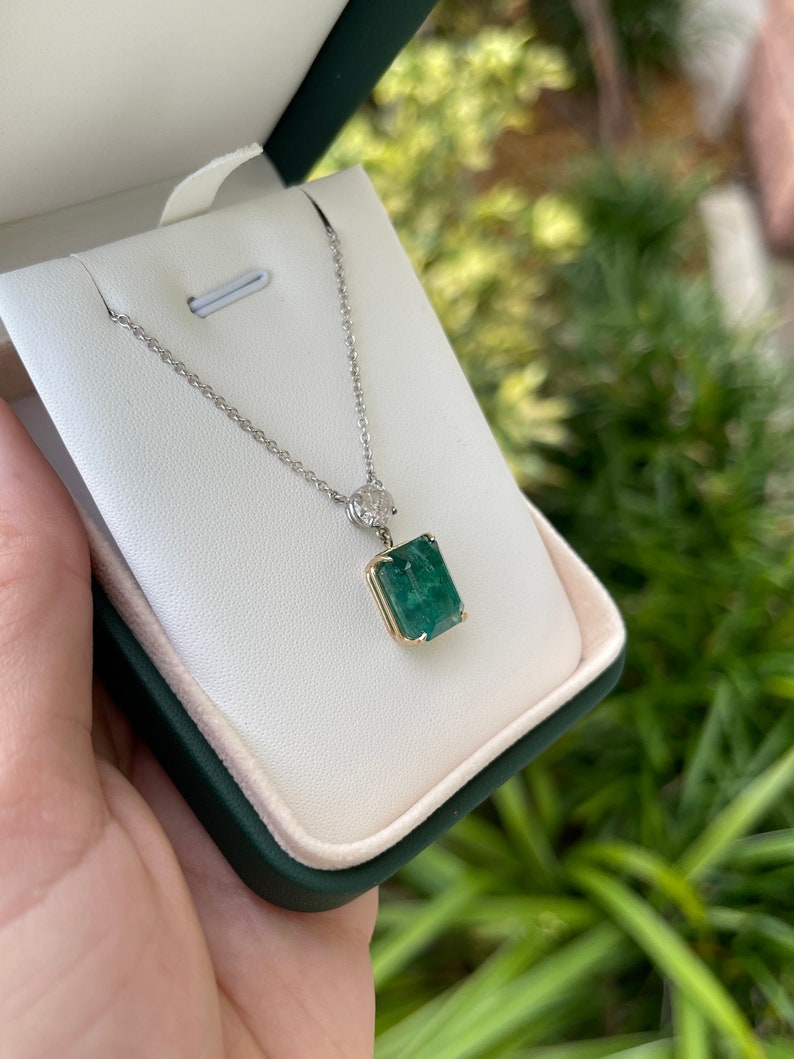 10.57tcw 14K Gold Emerald & Diamond Two Stone Dangle Stationary Necklace