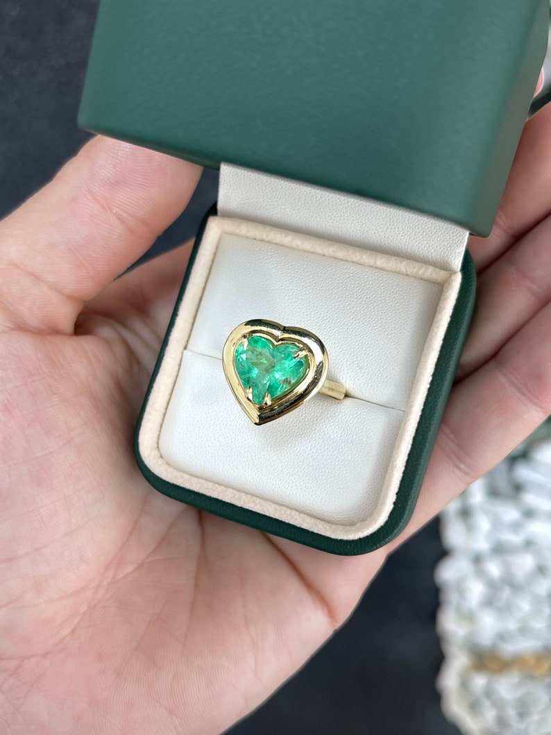 4.10 Carat 18K Gold Double Gold Frame Vivid Green Heart Colombian Emerald Solitaire Statement Ring - JR Colombian Emeralds
