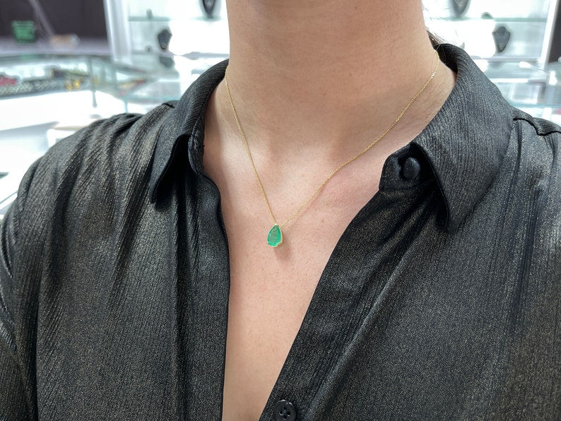 Pear Emerald 3 Prong Pendant