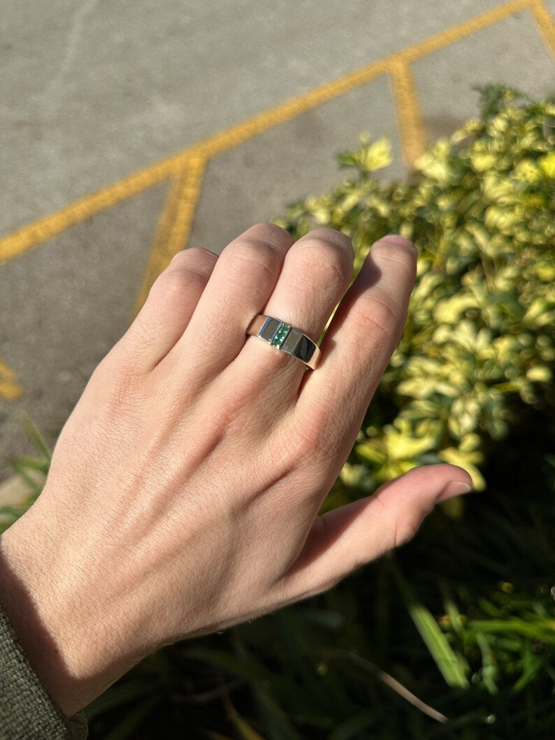 Emerald Unisex Ring in Sterling Silver