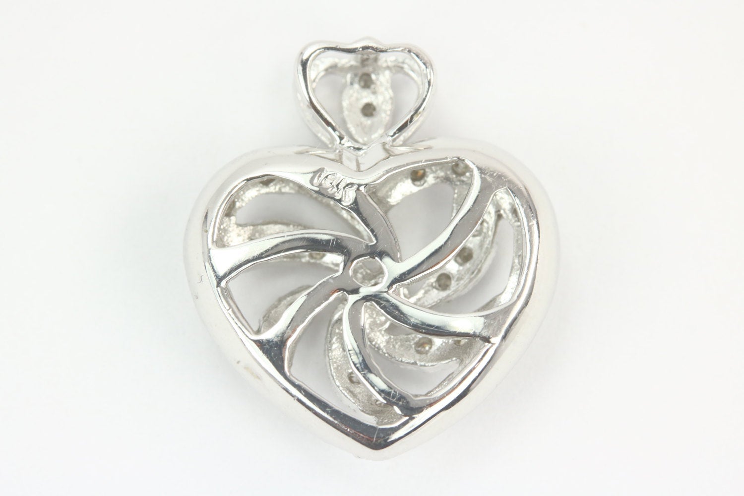 Gold Diamond  Pendant