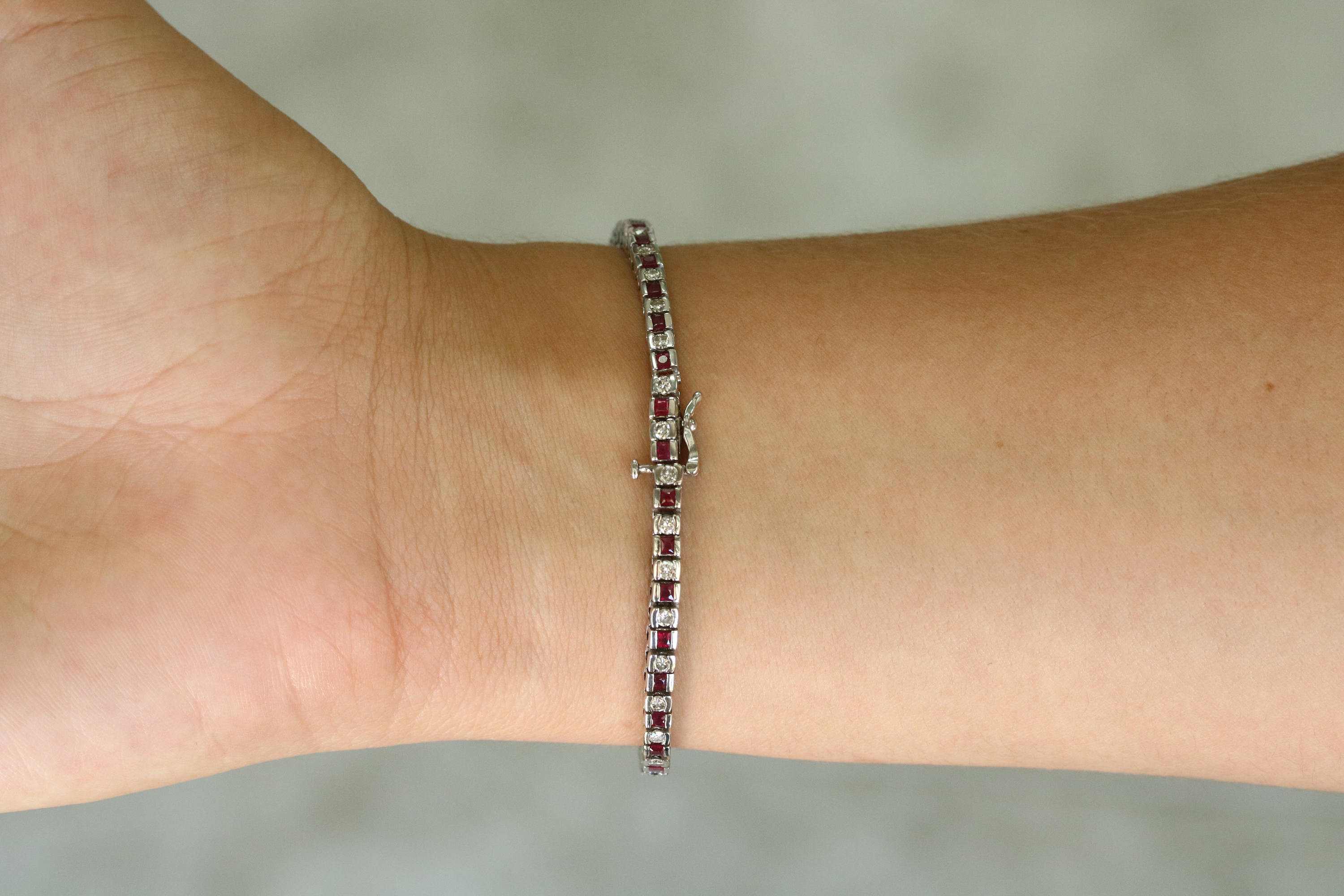 1.40 Carats Alternating Ruby & Diamond Tennis Bracelet White Gold 14K