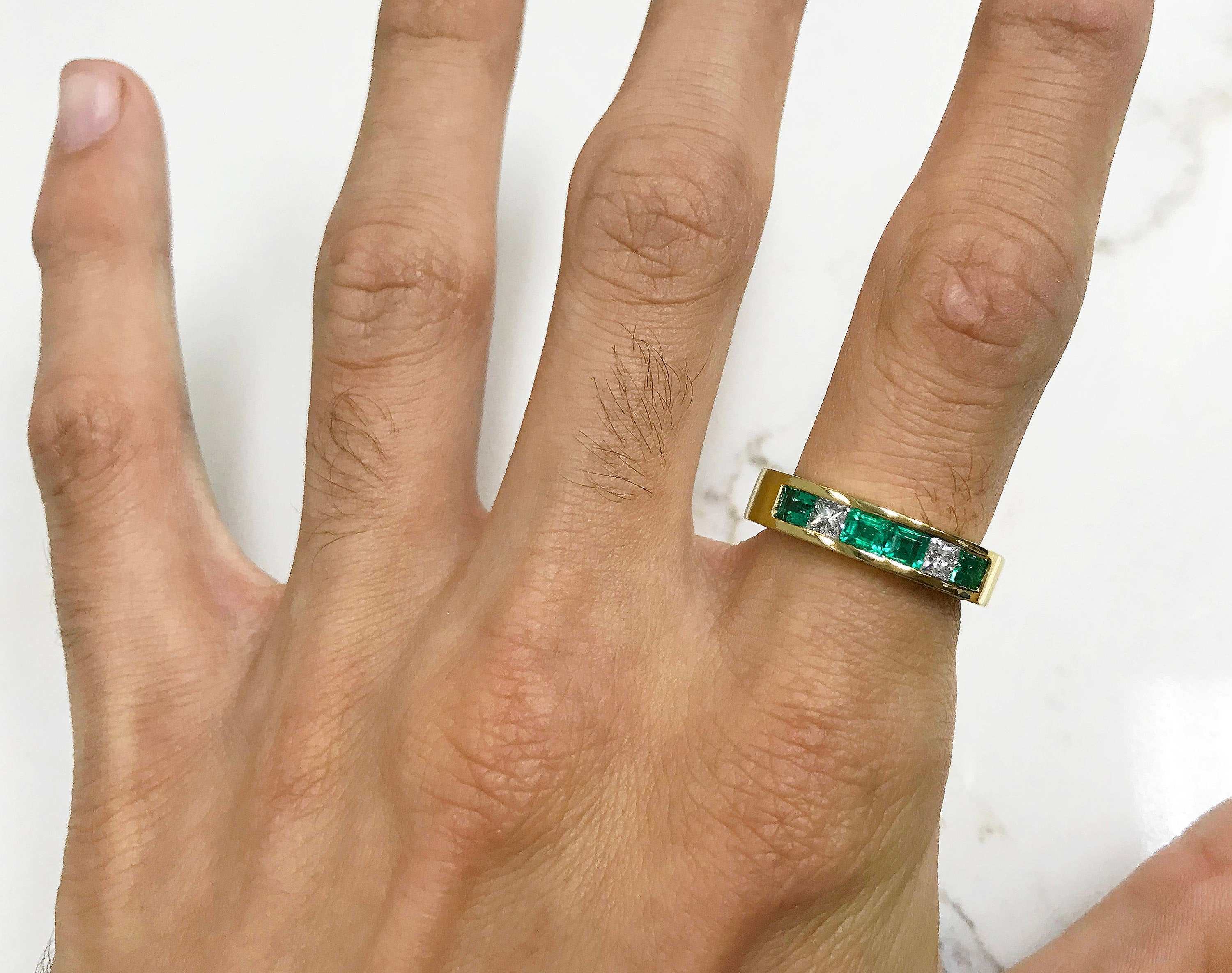 1.10tcw Emerald & Sapphire Men's Wedding Band 14K