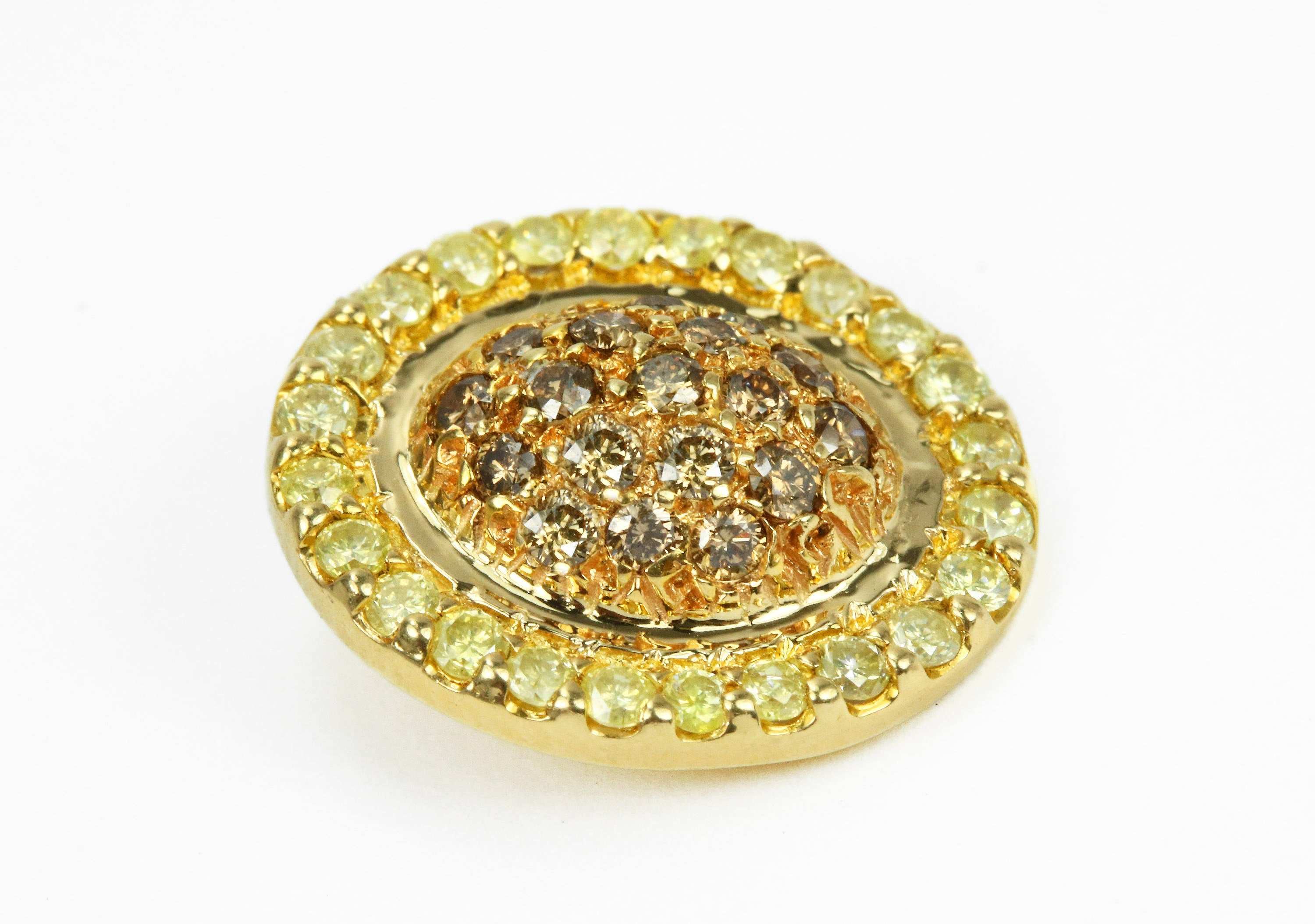 0.68pts Fancy Yellow Diamond & Champagne Diamond