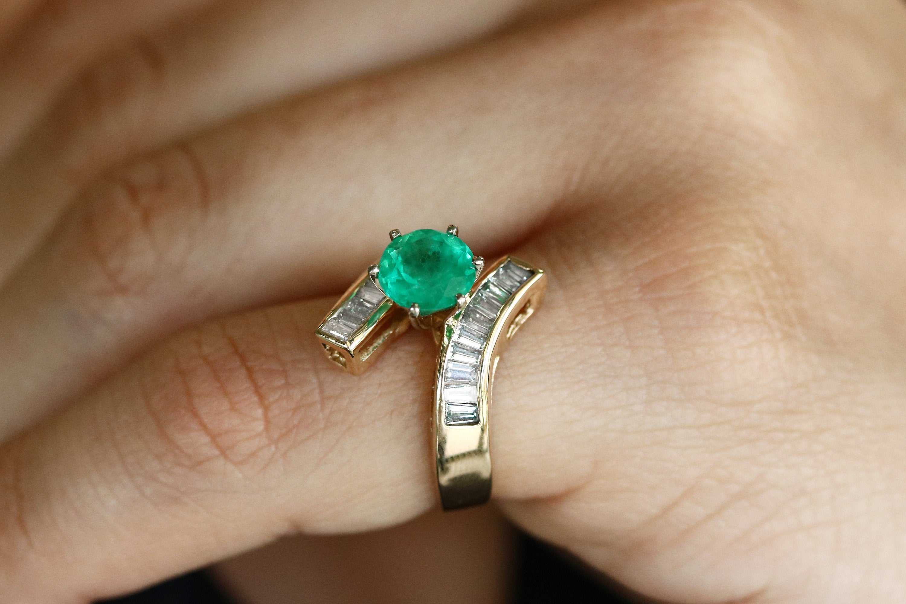 2.48tcw Natural Round Emerald & Baguette Diamond Cocktail Bypass Ring 14K