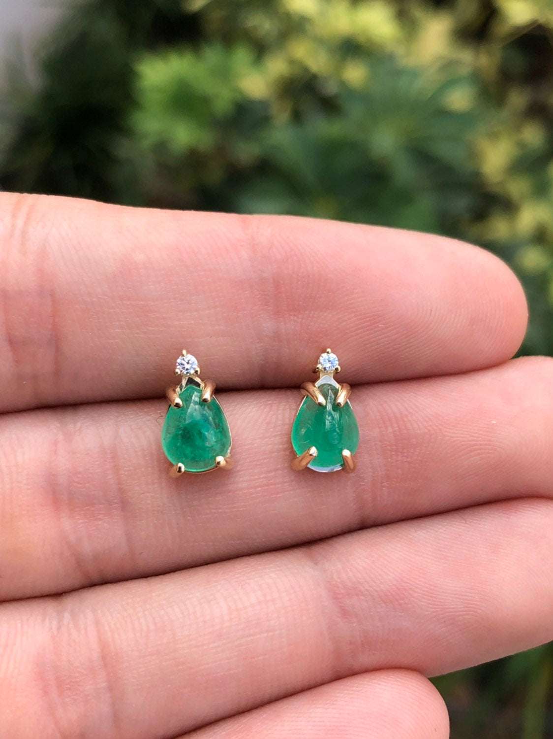 VINTAGE TEARDROP JADEITE JADE EARRINGS 14K GOLD