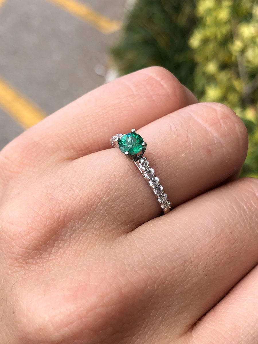 Exquisite 1.15tcw Emerald & Diamond Accent Engagement Ring - Elegant 14K Setting