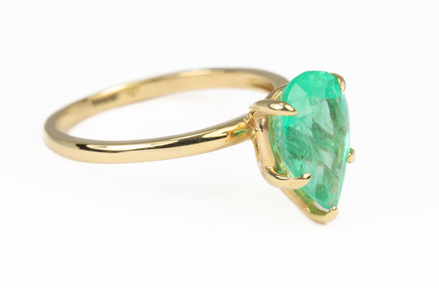 14K Colombian Emerald Pear Cut Solitaire Gold Ring
