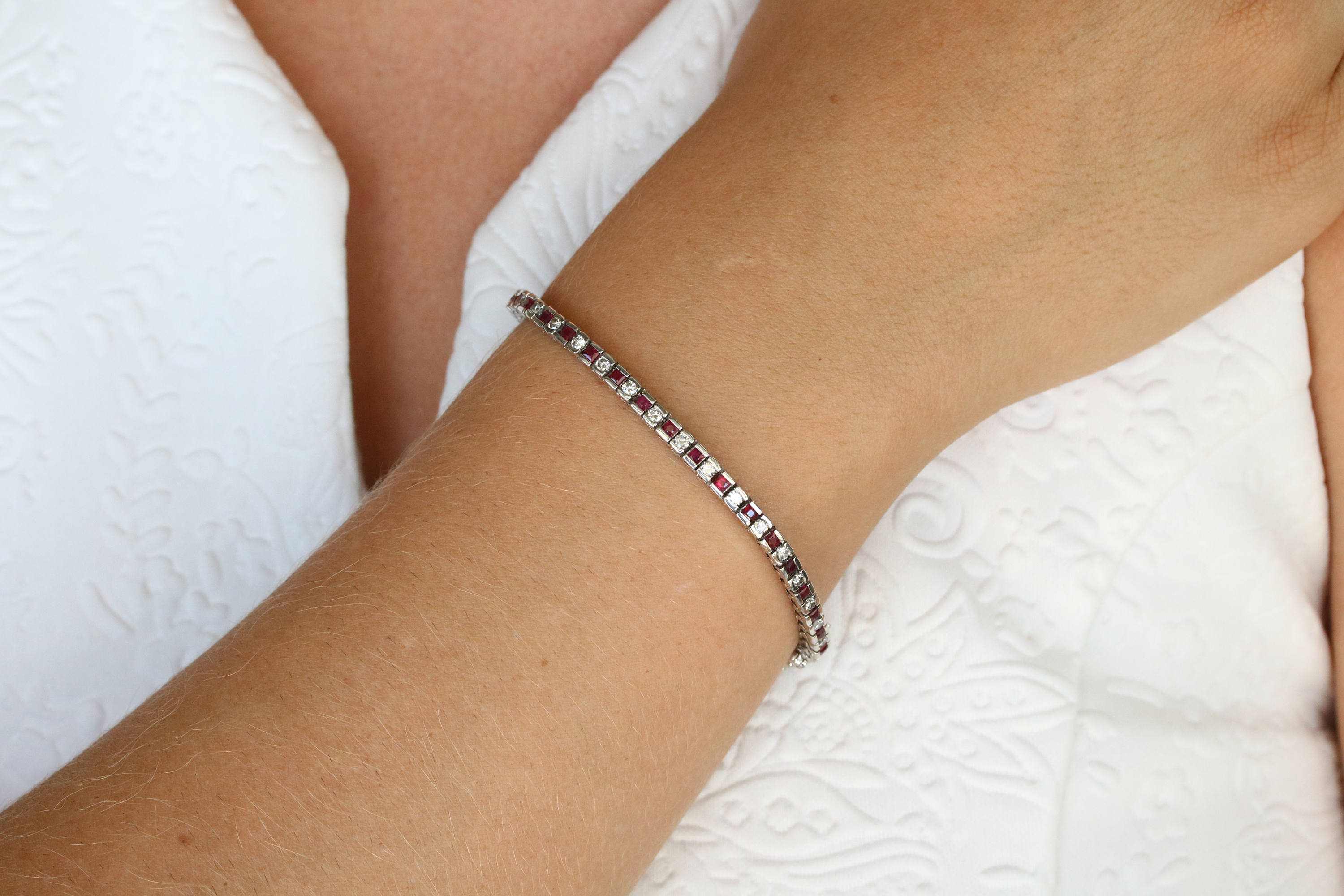 1.40tcw Alternating Ruby & Diamond Tennis Bracelet White Gold 14K