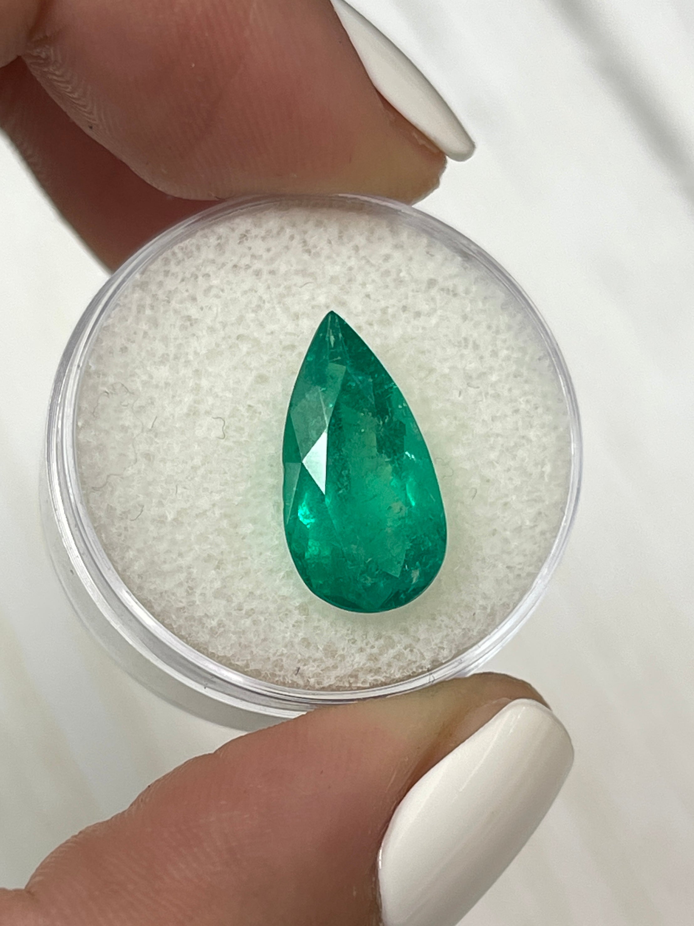 Rich green 4.34 carat Colombian emerald in pear cut, natural loose gemstone from JR Colombian Emeralds.