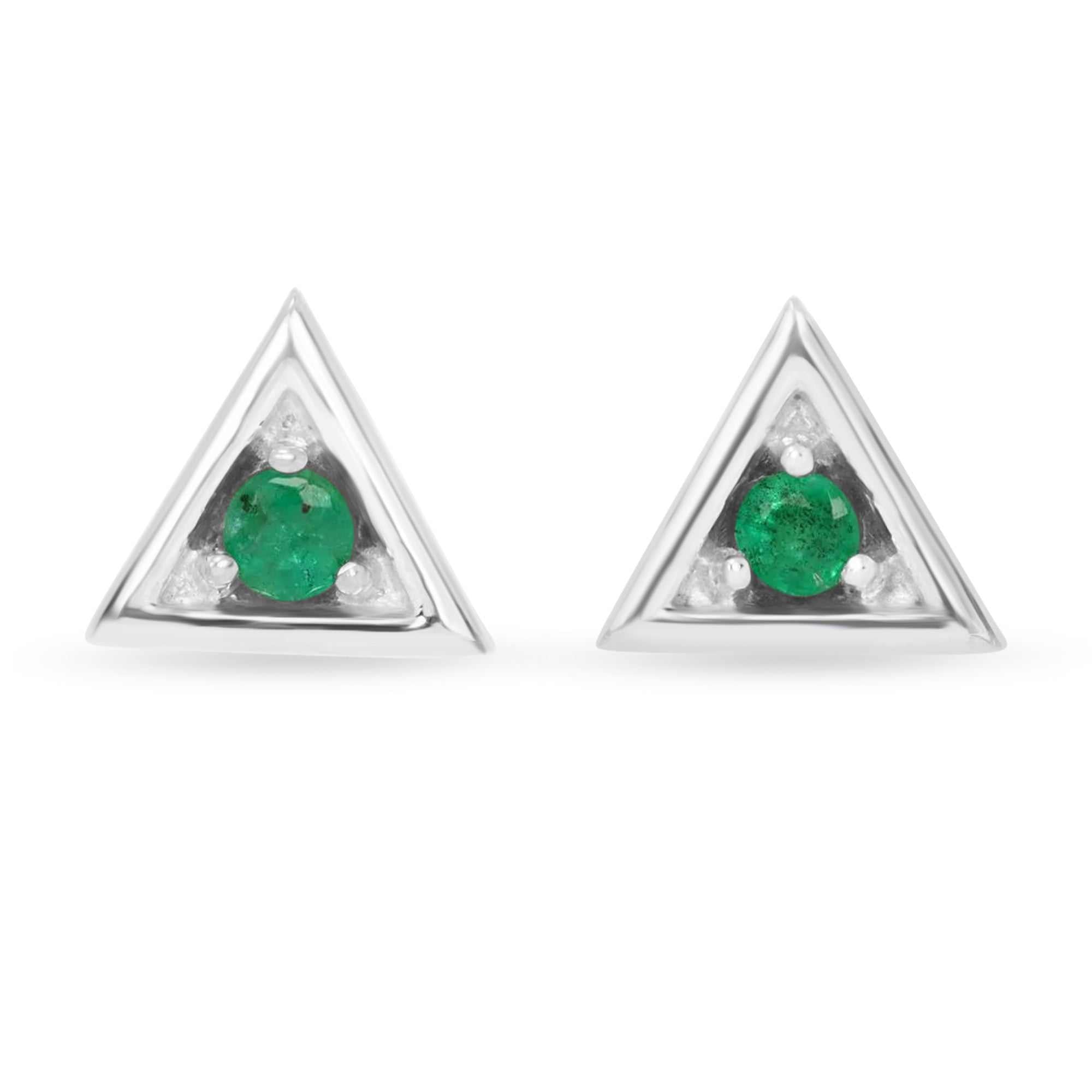 Square-shaped round emerald stud earrings with brilliant cut in silver, featuring triangle and round designs by JR Colombian Emeralds.