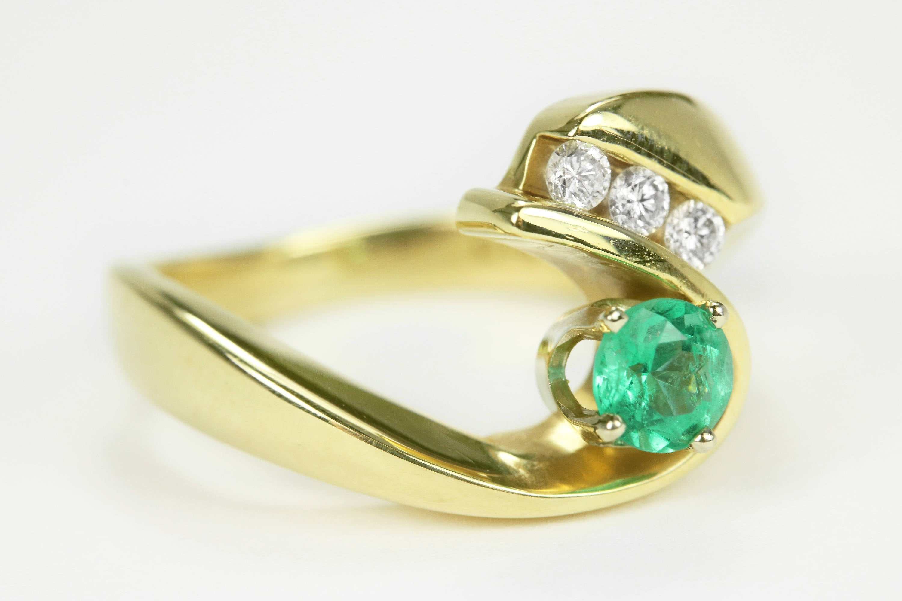 0.60 Carats Free Form Emerald And Diamond Modern Ring 14K