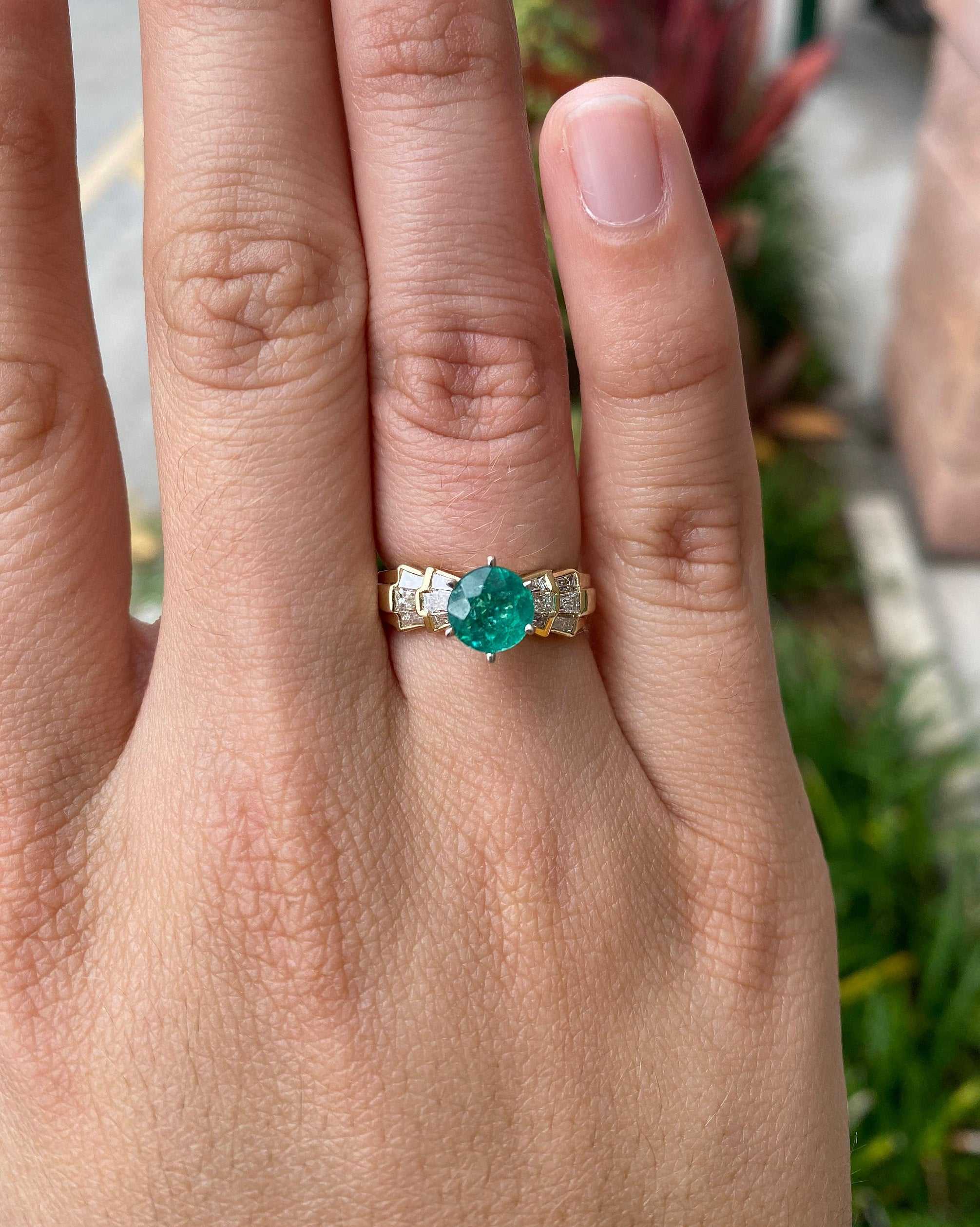 1.86tcw Round Emerald & Diamond Statement Ring Gold 14K