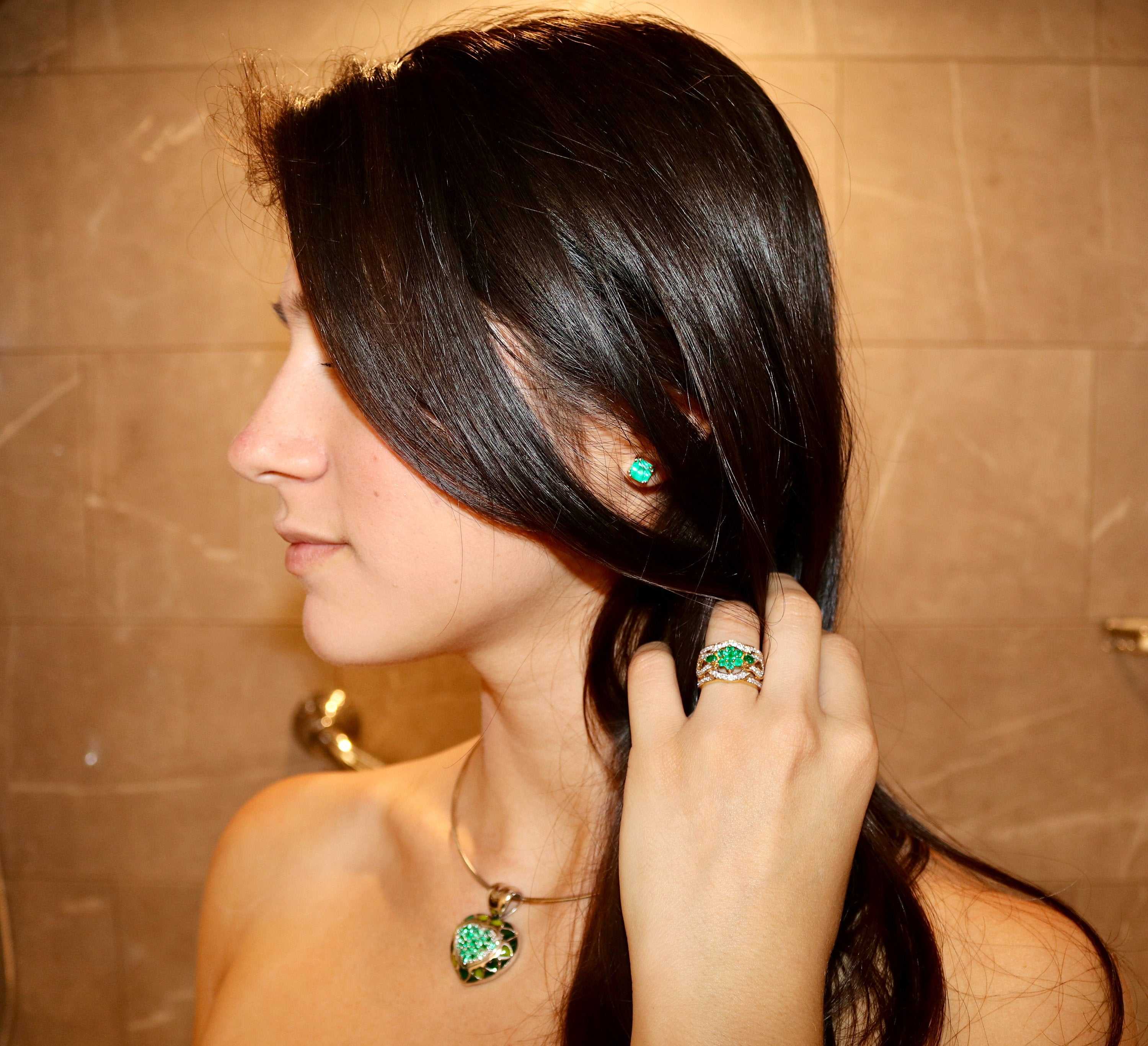 2.07tcw Fine Quality Emerald & Diamond Wide Band Ring 18K