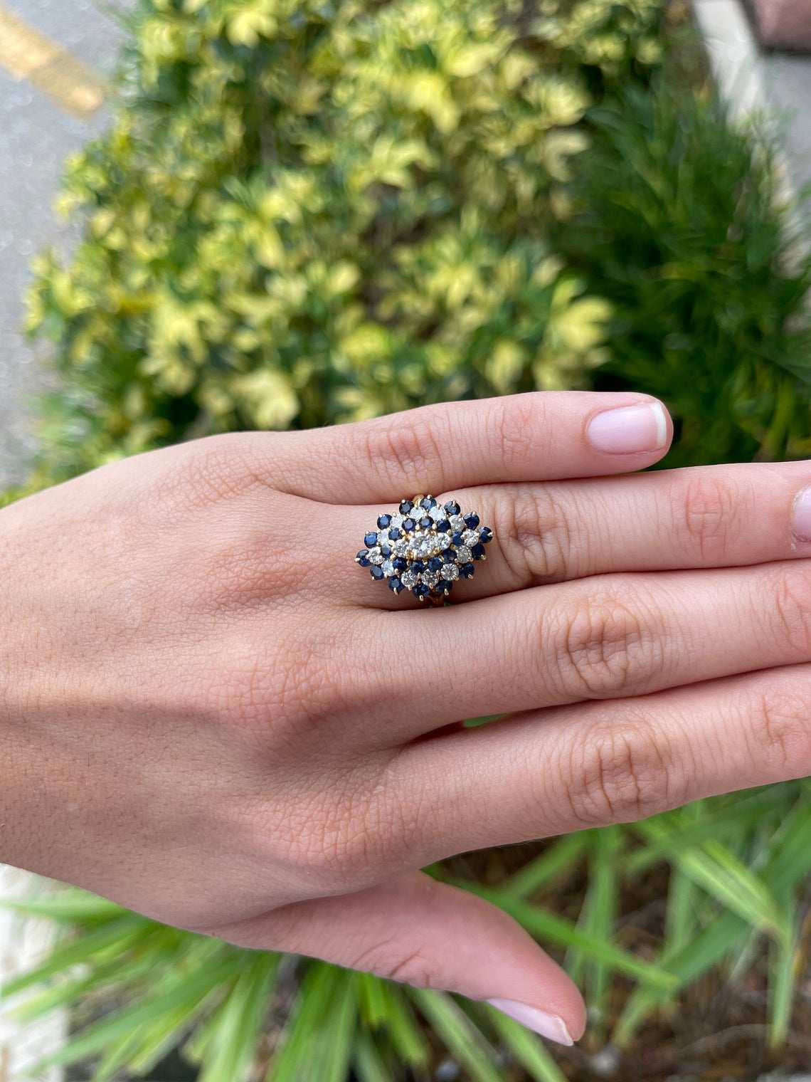 3.0tcw Blue Round Sapphire & Diamond Vintage Cluster Statement Ring