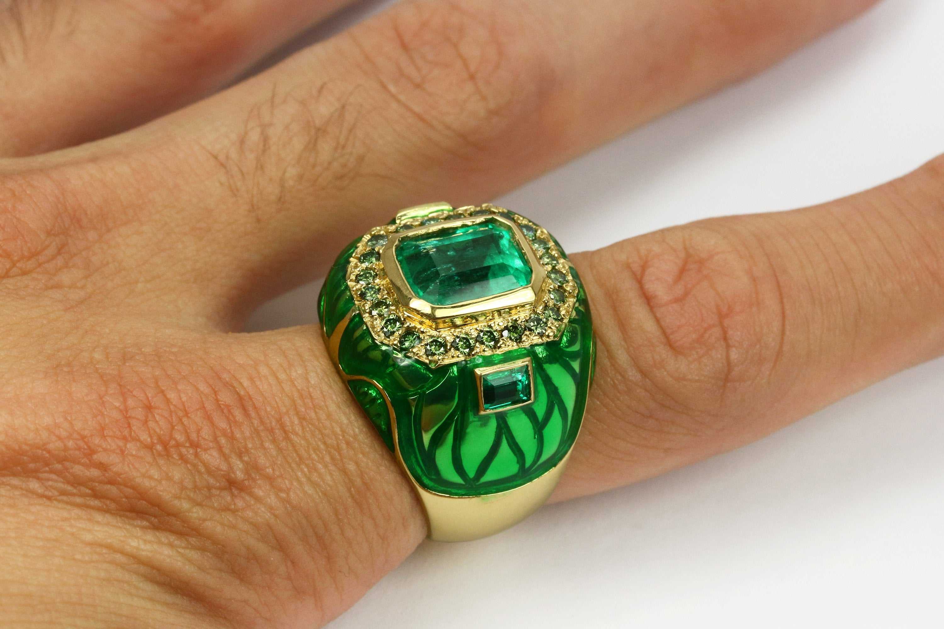 4.45tcw Mens Colombian Emerald & Green Diamond Enamel Signet Ring 18K