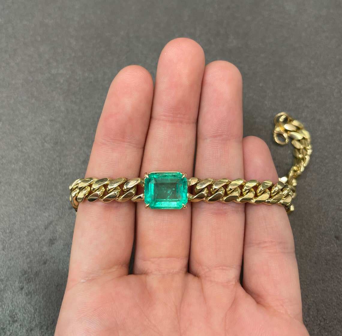 Jumbo East To West Colombian Emerald Cuban Link Choker
