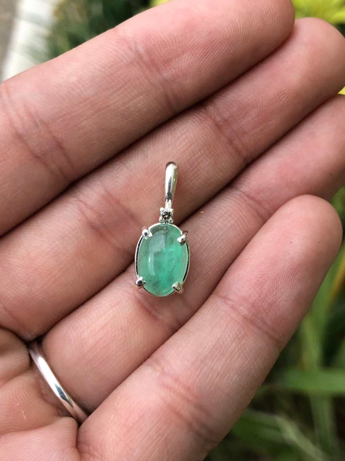 3.37 Carat Rich Green Emerald Cabochon & Diamond Necklace Silver 925