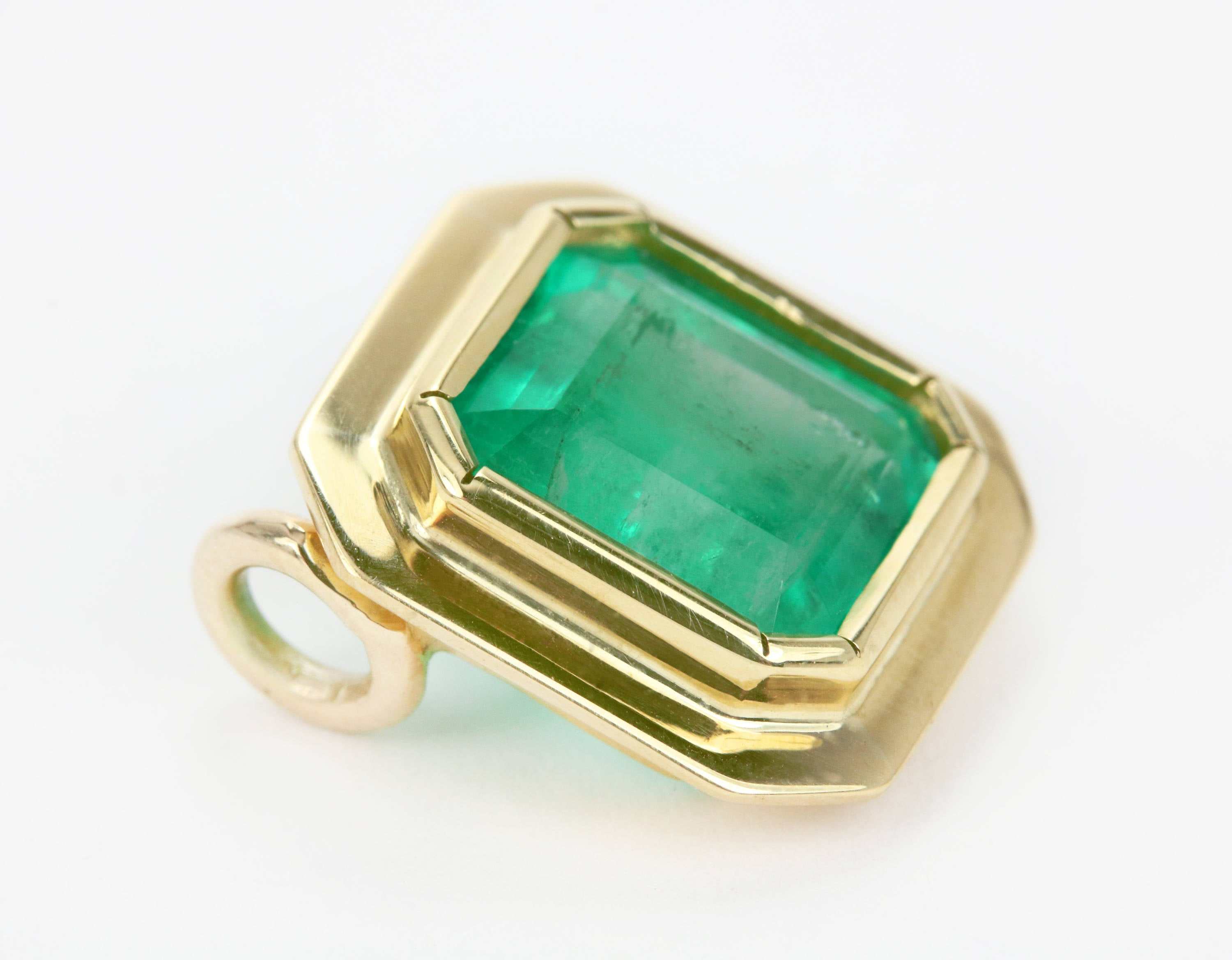 3.0 Carat Bezel Set Asscher Cut Rich Green Emerald Bezel Necklace 14K